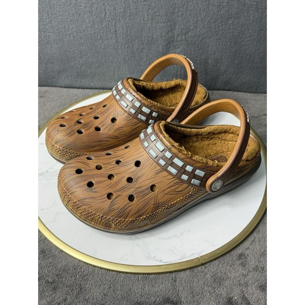 Crocs Star Wars Chewbacca Classic Lined Clog Mens 6 Womens 8 Brown Fleece Fur GC